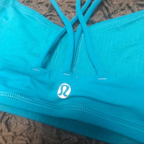 Lululemon free to be sports bra - Picture 3 of 6